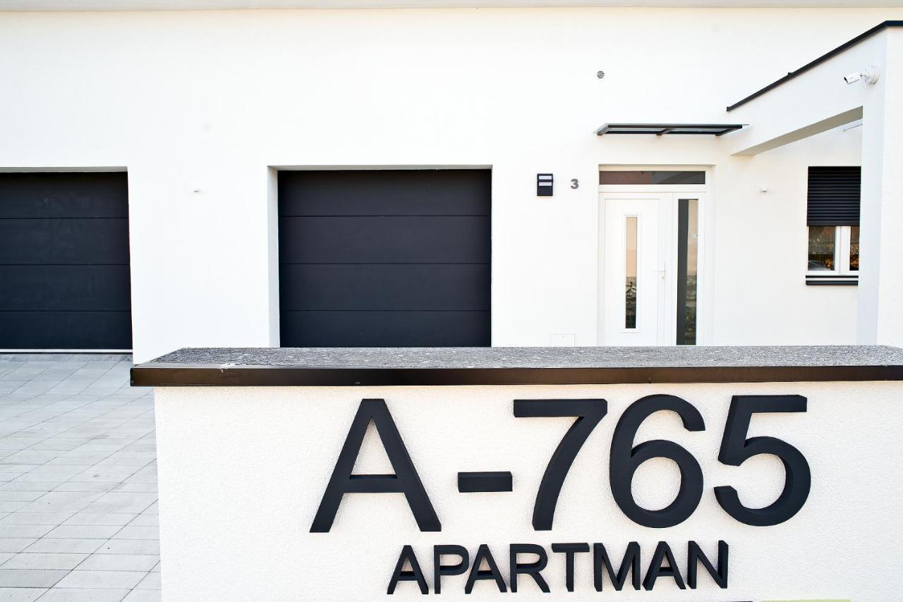 A-765 Apartman Szentgotthárd Eksteriør bilde